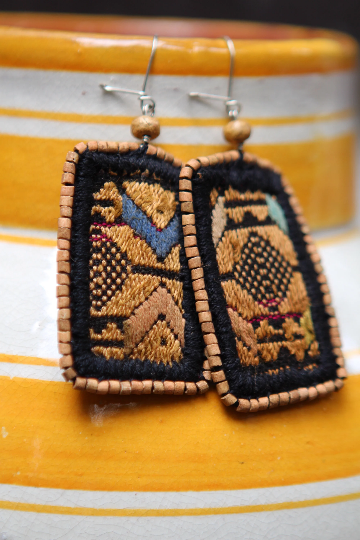 Handwoven Huipil Ceramic Earrings - Eye Heart Curated